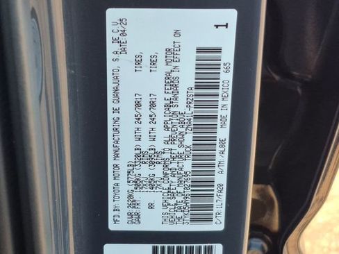 Used 2025 Toyota Tacoma SR image 23