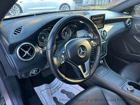 Used 2014 Mercedes-Benz CLA 250 image 11