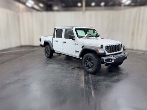New 2026 Jeep Gladiator Sport image 16