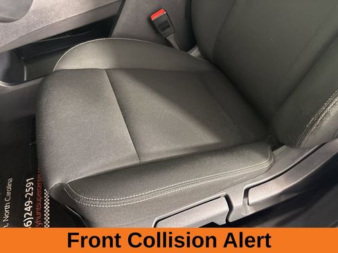 Used 2025 Nissan Rogue S image 10