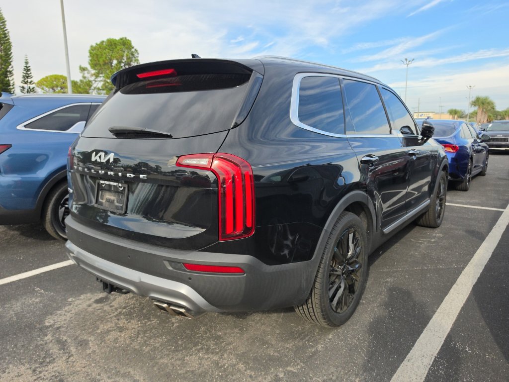 Used 2022 Kia Telluride SX w/ Towing Package AWD/4WD image 20