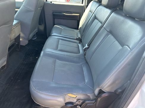 Used 2016 Ford F550 4x4 Crew Cab Super Duty image 5