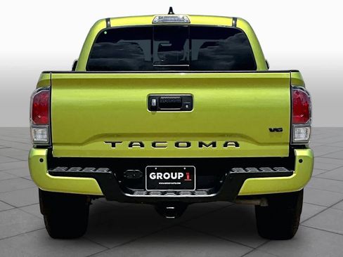 Used 2023 Toyota Tacoma TRD Off-Road w/ Technology Package AWD/4WD image 5