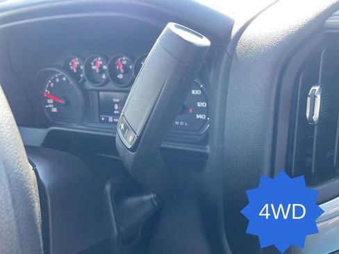 Used 2025 Chevrolet Silverado 1500 W/T w/ WT Value Package AWD/4WD image 15
