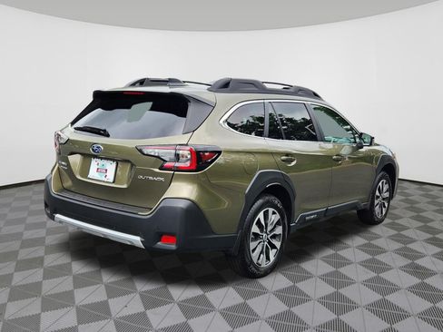Certified 2025 Subaru Outback Limited AWD/4WD image 4