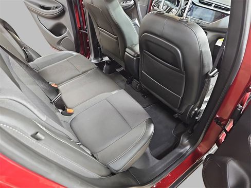 Used 2023 Buick Encore GX Preferred w/ Cold Weather Comfort Package image 14