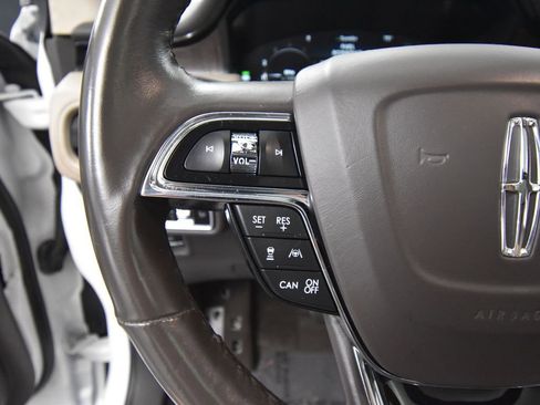 Used 2023 Lincoln Nautilus Reserve w/ Equipment Group 201A image 28