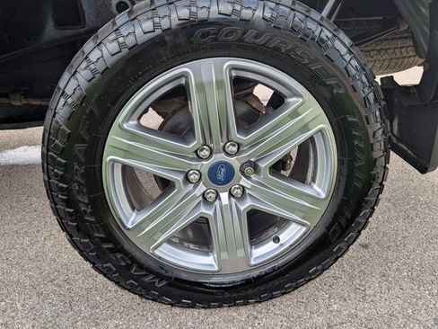 Used 2019 Ford F150 XLT w/ Equipment Group 302A Luxury AWD/4WD image 30