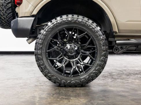 Used 2025 Ford Bronco Big Bend AWD/4WD image 25