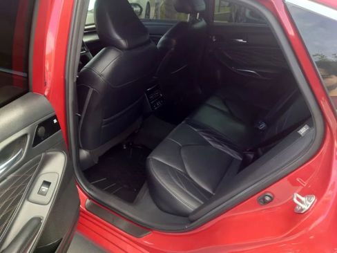 Used 2022 Toyota Avalon Limited image 12