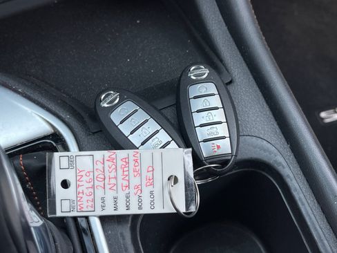 Used 2022 Nissan Sentra SR FWD image 30