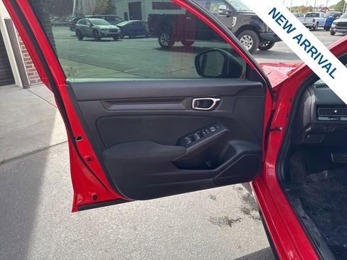 Used 2025 Honda Civic Sport image 17