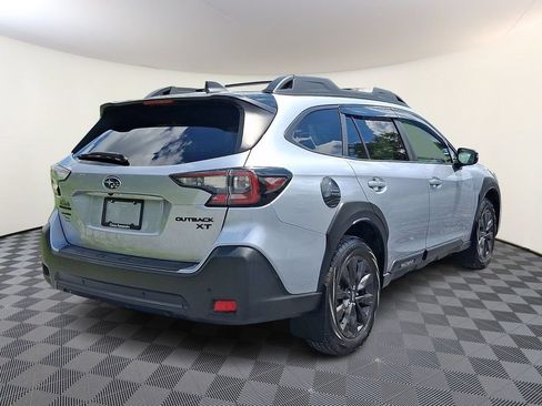 Used 2025 Subaru Outback Onyx Edition XT AWD/4WD image 9