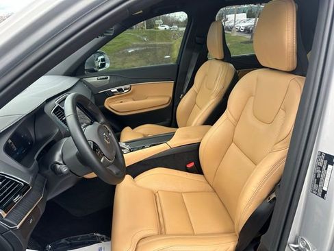 Used 2025 Volvo XC90 B6 Ultra w/ Protection Package image 18