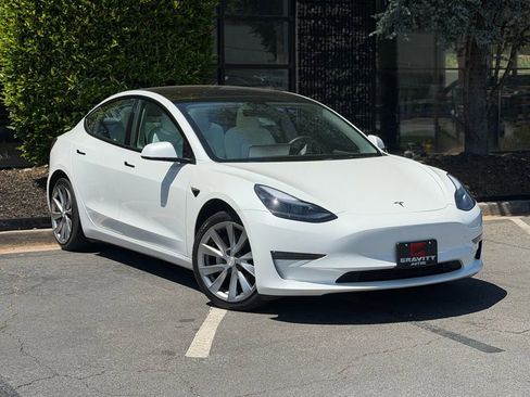 Used 2022 Tesla Model 3 Long Range AWD/4WD image 7