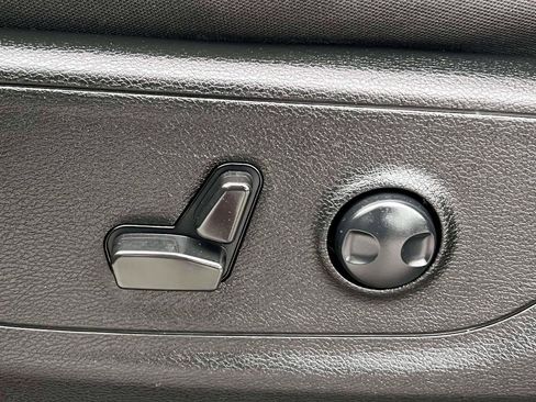 Used 2023 RAM 1500 Big Horn AWD/4WD image 19
