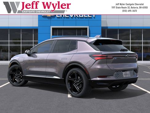 New 2024 Chevrolet Equinox EV RS FWD image 3