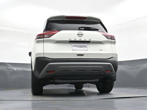 Used 2023 Nissan Rogue SV FWD image 32