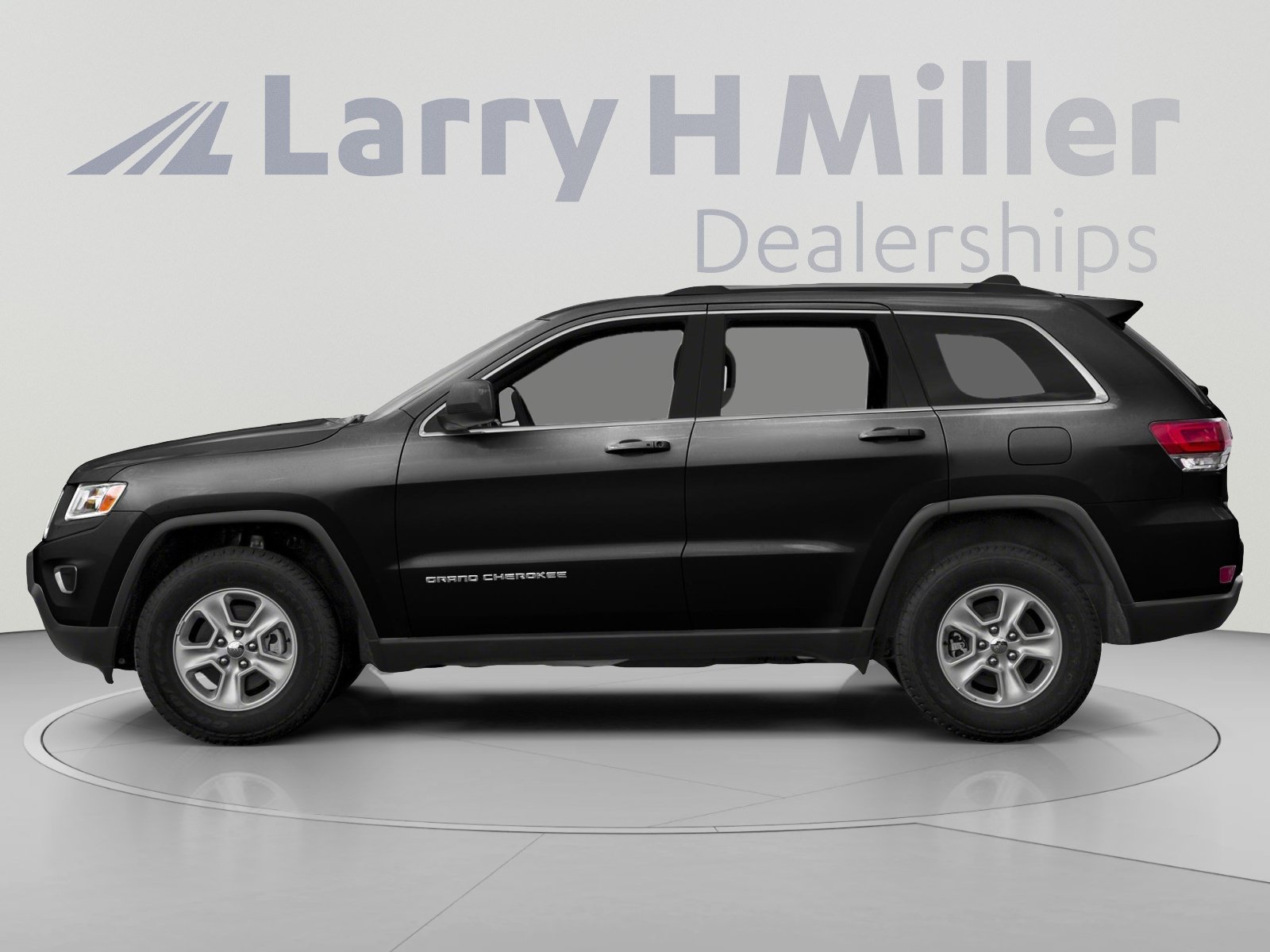Used 2015 Jeep Grand Cherokee Laredo AWD/4WD image 4