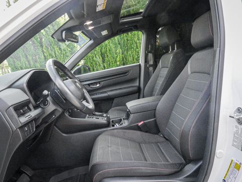 Used 2024 Honda CR-V Sport image 16