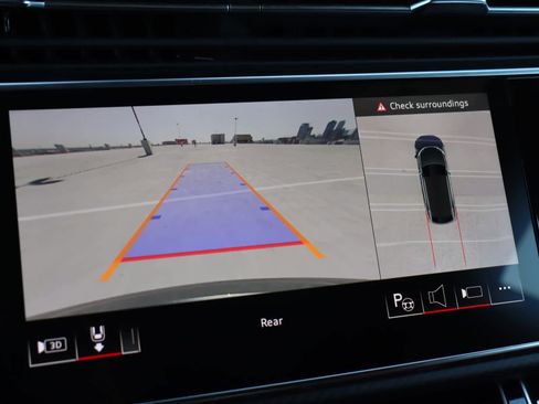 New 2024 Audi SQ8 Prestige image 17