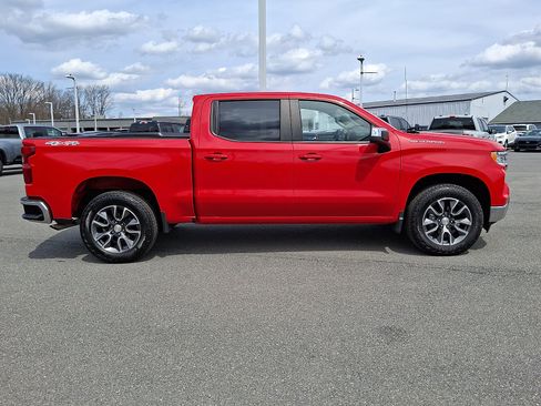 Certified 2024 Chevrolet Silverado 1500 LT AWD/4WD image 7