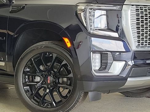 Certified 2024 GMC Yukon XL Denali w/ Denali Reserve Package AWD/4WD image 2