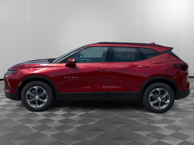 New 2026 Chevrolet Blazer LT w/ Sound & Technology Package AWD/4WD image 2