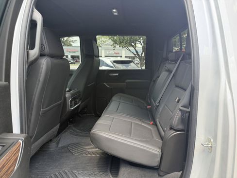 Used 2022 Chevrolet Silverado 2500 High Country w/ Technology Package AWD/4WD image 35
