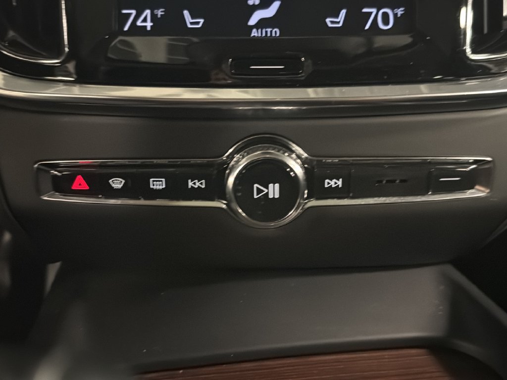 Used 2019 Volvo S60 T6 Momentum AWD/4WD image 29