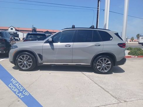 Used 2025 BMW X5 xDrive40i w/ Parking Assistance Package AWD/4WD image 6