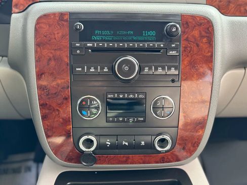 Used 2010 Chevrolet Silverado 2500 LTZ w/ Convenience Package image 27