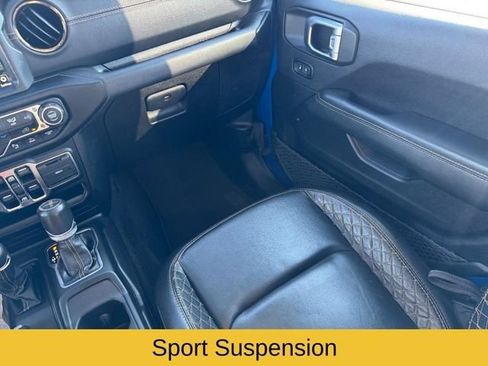 Used 2023 Jeep Gladiator Overland AWD/4WD image 22
