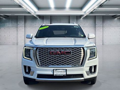 Used 2022 GMC Yukon Denali AWD/4WD image 2