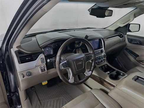 Used 2019 GMC Yukon XL SLT w/ Open Road Package image 31