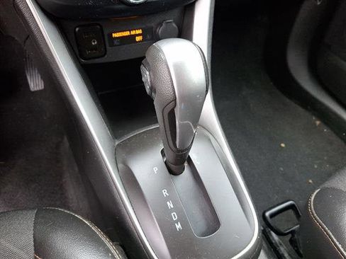 Used 2019 Chevrolet Trax LT w/ LT Convenience Package AWD/4WD image 15