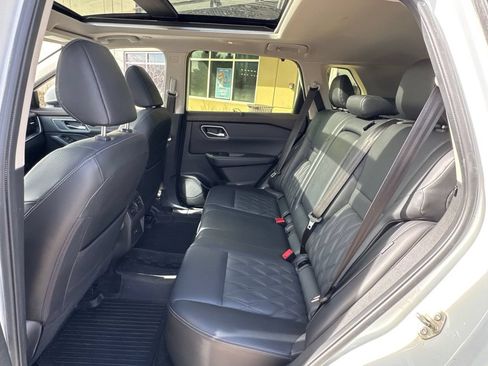 Used 2023 Nissan Rogue Platinum AWD/4WD image 22