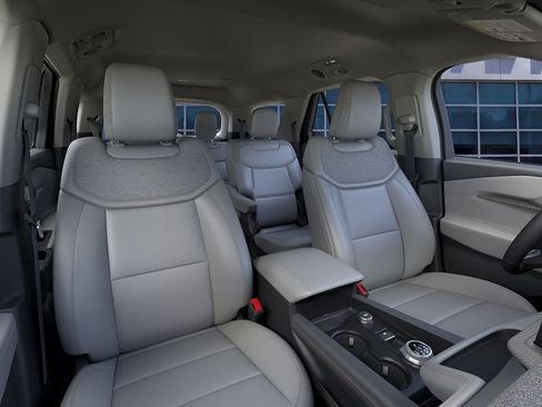 New 2026 Ford Explorer Active w/ Active Comfort Package RWD image 11