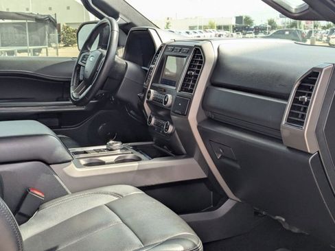 Used 2021 Ford Expedition XLT image 22