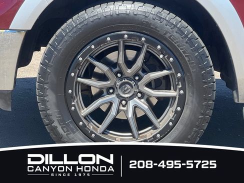 Used 2017 RAM 1500 Laramie w/ Convenience Group AWD/4WD image 29