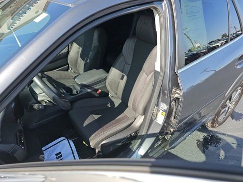 Used 2025 Subaru Outback Premium image 29