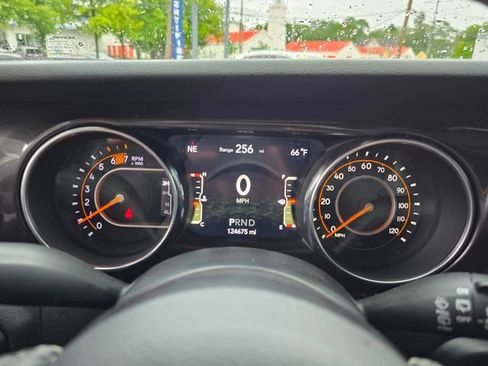 Used 2019 Jeep Wrangler Unlimited Sport AWD/4WD image 12