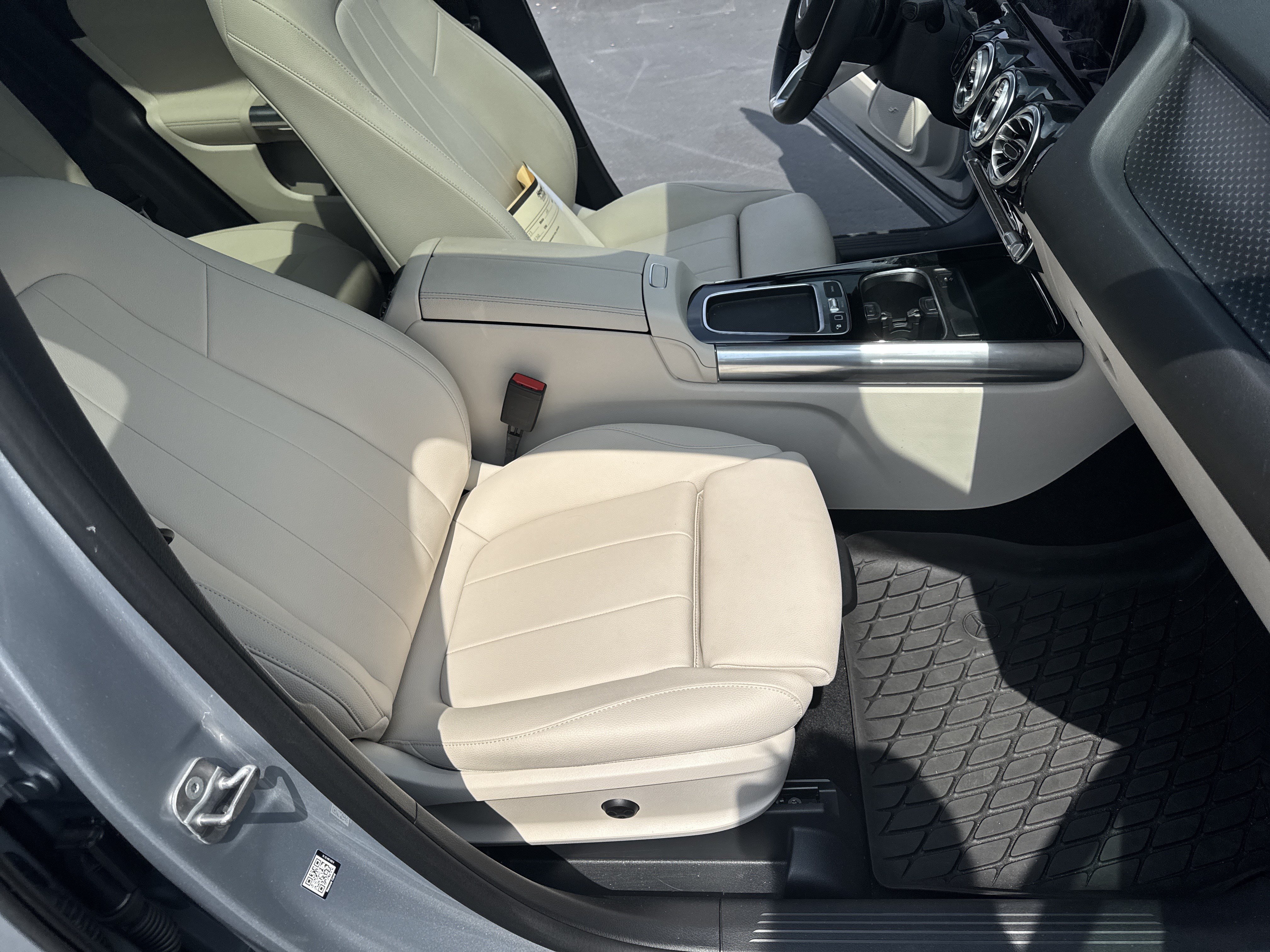 Used 2026 Mercedes-Benz GLA 250 4MATIC image 33