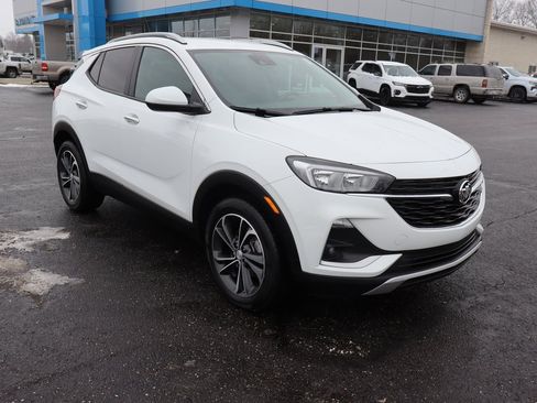Used 2023 Buick Encore GX Select w/ Safety Package II image 2