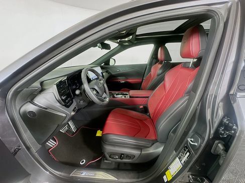 Used 2025 Lexus RX 500h F Sport w/ Convenience Package AWD/4WD image 22