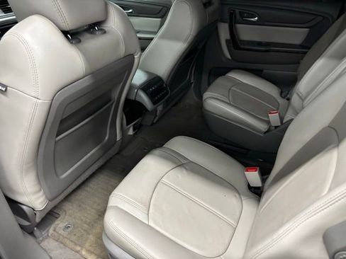 Used 2016 GMC Acadia SLT FWD image 13