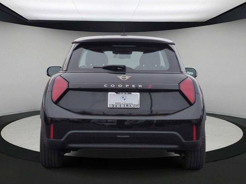 Certified 2025 MINI Cooper S image 7