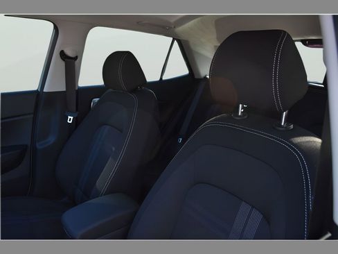 Used 2026 Hyundai Venue SEL image 24