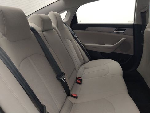 Used 2019 Hyundai Sonata SE FWD image 19