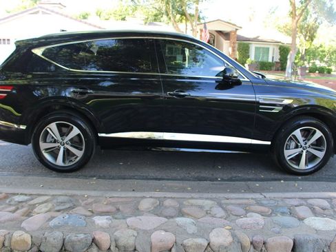 Used 2023 Genesis GV80 2.5T w/ Prestige 20" Package AWD/4WD image 3
